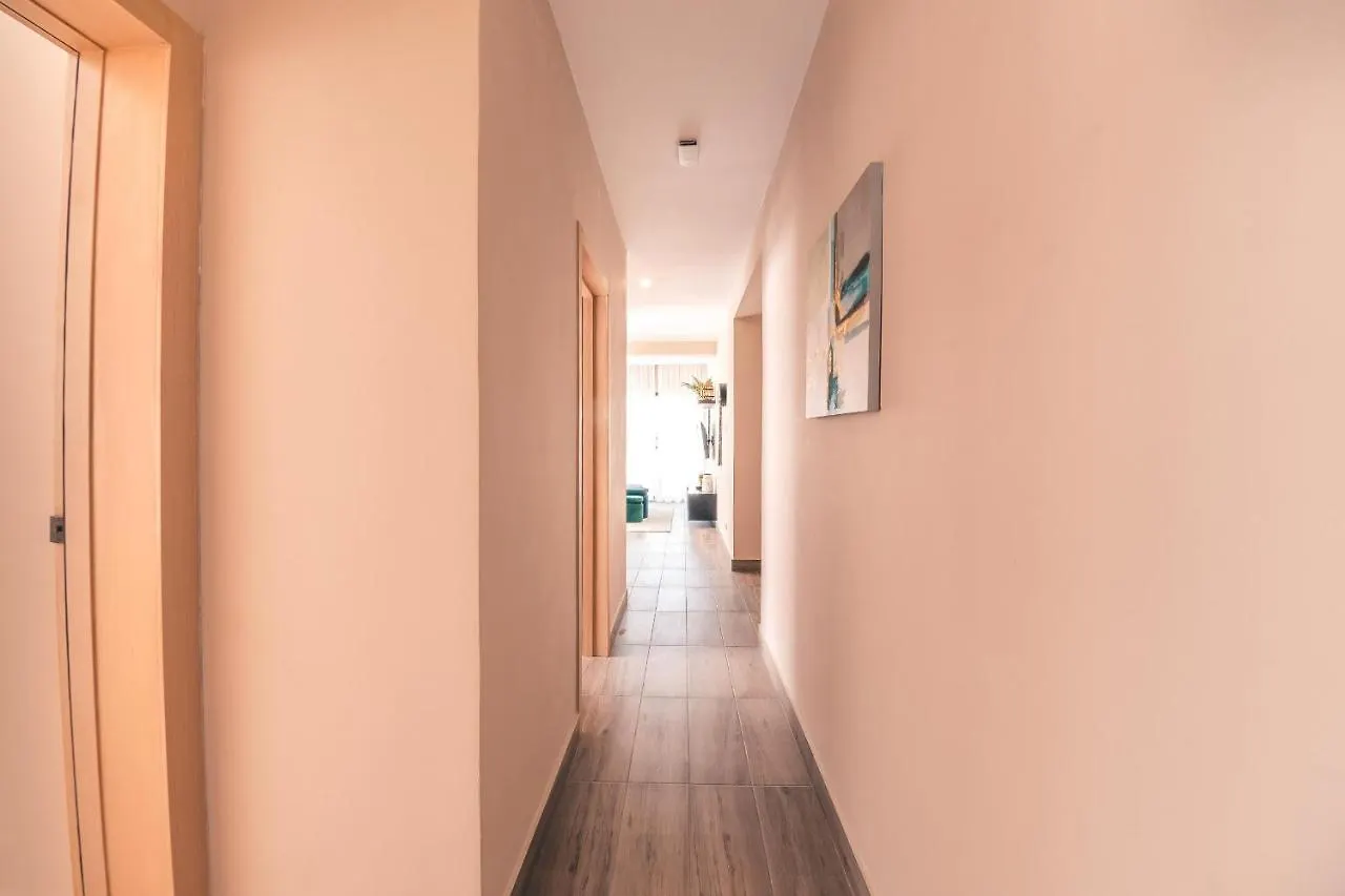 Fully Serviced Apartment At Regatta Living - 2G Santo Domingo