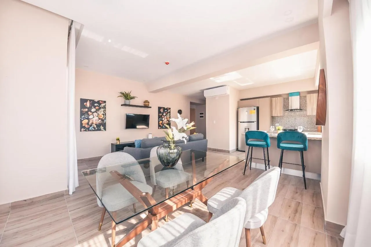 Fully Serviced Apartment At Regatta Living - 2G Santo Domingo